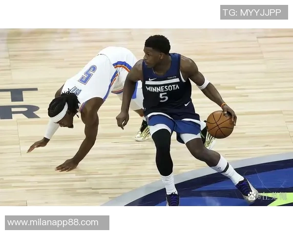 爱德华兹切球被判犯规森林狼成功挑战取消个人第三犯