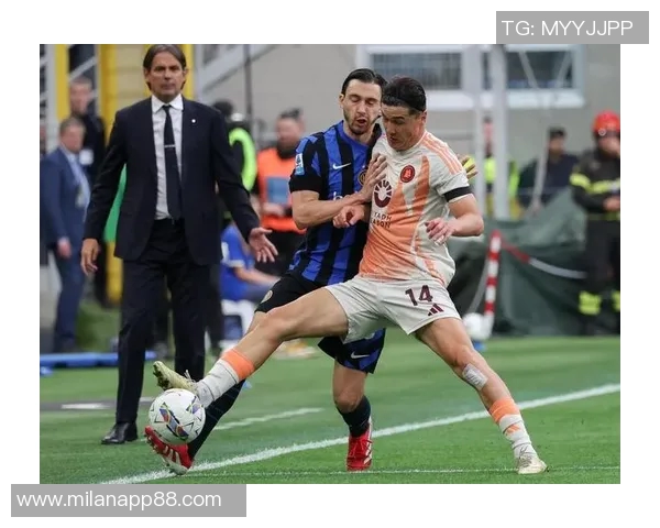 蓝黑球迷欢庆佳节国米独赢米兰罗马平局那不勒斯遭遇失利 蓝黑球迷欢庆佳节国米独赢米兰罗马平局那不勒斯遭遇失利